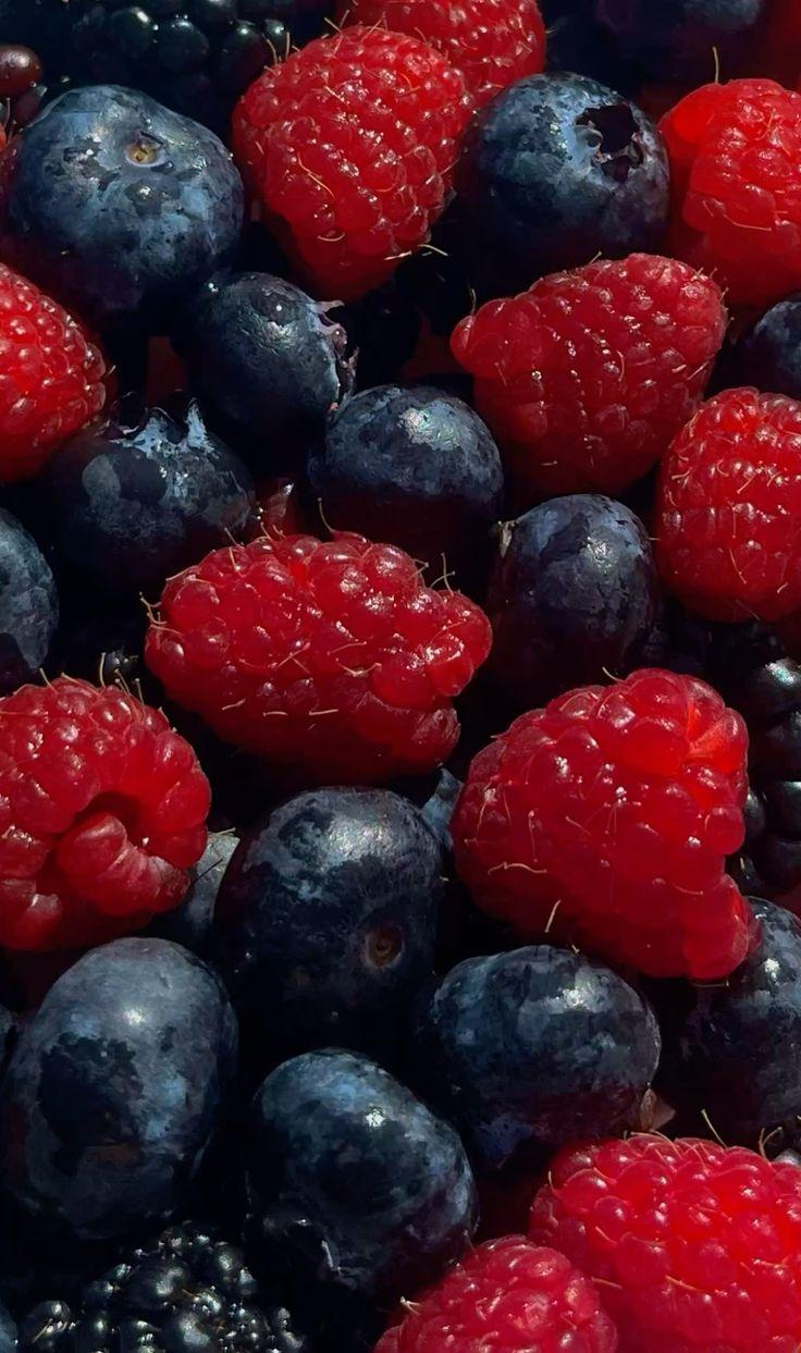 Eco Harvest: Sustainably Grown Berry Assortment